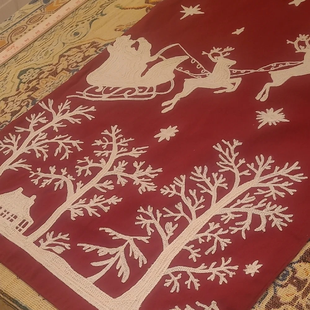Pottery Barn Red and White Appliqué Santa Sleigh Table Runner